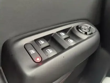 Photo 11 Alfa Romeo Tonale  1.5 Hybrid 160ch Edizione Speciale TCT