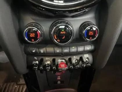 Photo 11 Mini Mini  Cooper 136ch Edition Premium Plus BVA7