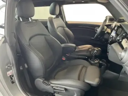 Photo 8 Mini Mini  Cooper 136ch Edition Premium Plus BVA7