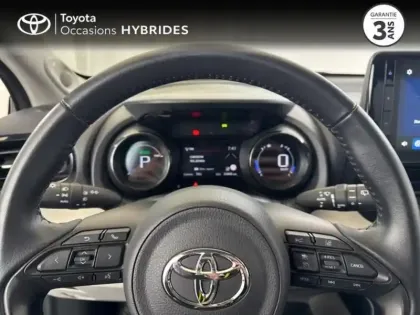 Photo 12 Toyota Yaris  116h Iconic 5p MY22