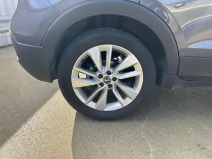 Photo 10 Volkswagen T-cross  1.0 TSI 116ch VW Edition DSG7