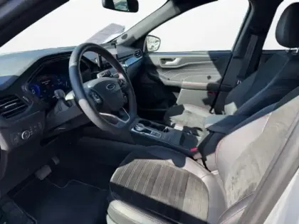 Photo 23 Ford Kuga  2.5 Duratec 190ch FHEV E85 ST-Line X BVA