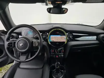 Photo 6 Mini Mini  Cooper 136ch  Edition Camden BVA7