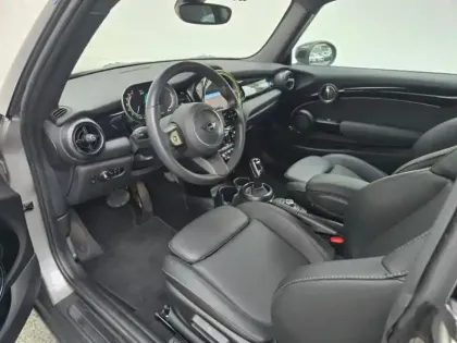 Photo 5 Mini Mini  Cooper 136ch  Edition Camden BVA7