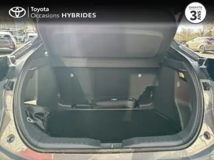 Photo 9 Toyota C-HR  1.8 Hybride 140ch Graphic MY26