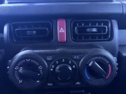 Photo 12 Suzuki Jimny Gén. II Ph1 Privilège 2