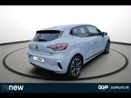 Photo 5 Renault Clio  1.6 E-Tech 145ch full hybrid Techno - 24