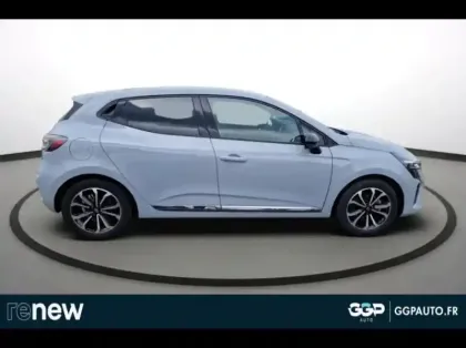 Photo 6 Renault Clio  1.6 E-Tech 145ch full hybrid Techno - 24