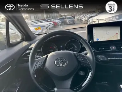 Photo 12 Toyota C-HR  1.8 Hybride 122ch Design E-CVT