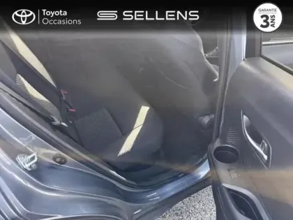 Photo 6 Toyota C-HR  1.8 Hybride 122ch Design E-CVT