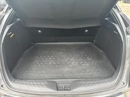 Photo 11 Toyota C-HR  184h Dynamic Business 2WD E-CVT + Programme Beyond Zero Academy MY22