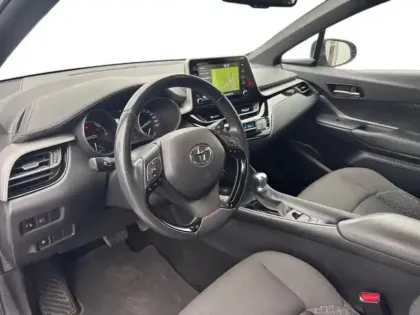 Photo 13 Toyota C-HR  184h Dynamic Business 2WD E-CVT + Programme Beyond Zero Academy MY22