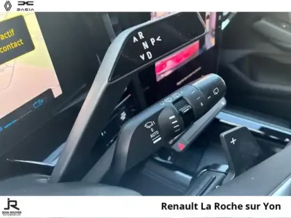 Photo 5 Renault Austral  1.2 E-Tech full hybrid 200ch Iconic esprit Alpine