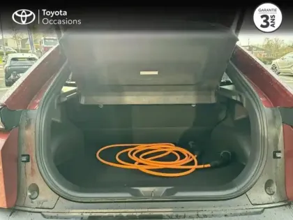 Photo 9 Toyota C-HR + 224ch 77kWh Design Grande Autonomie