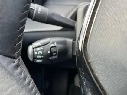 Photo 13 Peugeot 208  1.2 PureTech 100ch S&S Style