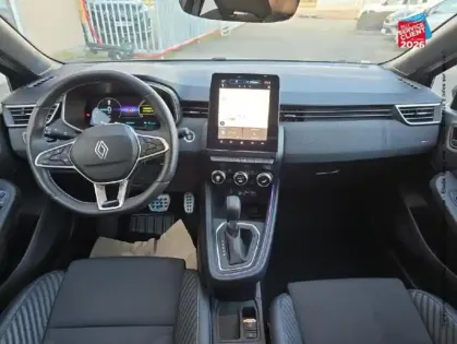 Photo 14 Renault Clio  1.6 E-Tech 145ch full hybrid esprit Alpine - 25