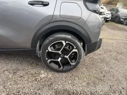 Photo 10 Citroën C3  1.2 Turbo 100ch PLUS