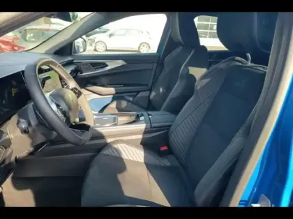 Photo 9 Renault Rafale  1.2 E-Tech full hybrid 200ch esprit Alpine - 25