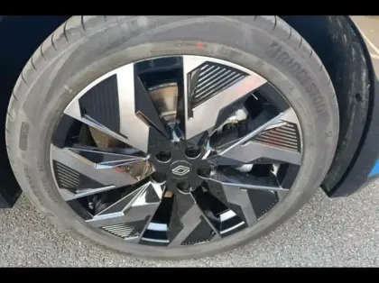 Photo 12 Renault Rafale  1.2 E-Tech full hybrid 200ch esprit Alpine - 25