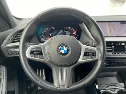 Photo 7 BMW Serie 1 Série 1 116iA 109ch M Sport DKG7