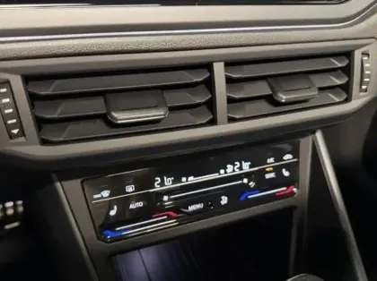 Photo 6 Volkswagen Polo  1.0 TSI 116ch R-Line Edition DSG7