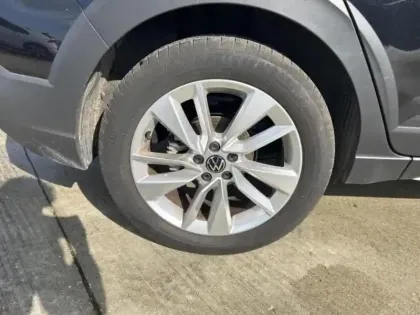 Photo 6 Volkswagen Taigo  1.0 TSI 116ch VW Edition DSG7