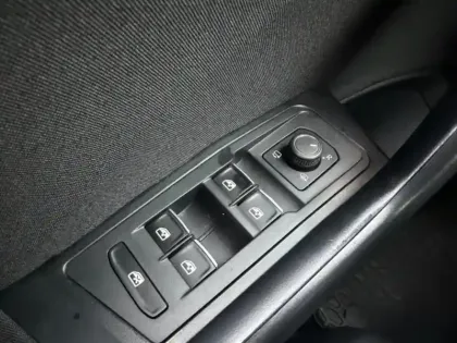 Photo 13 Volkswagen T-roc  1.5 TSI EVO 150ch Carat DSG7 S&S