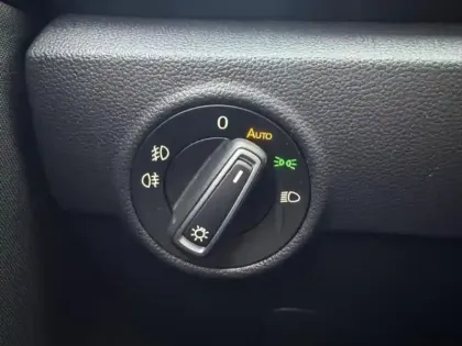 Photo 14 Volkswagen T-roc  1.5 TSI EVO 150ch Carat DSG7 S&S