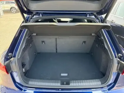 Photo 8 Audi A3  Sportback 35 TFSI 150ch Mild Hybrid S line S tronic 7