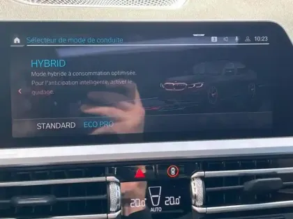 Photo 14 BMW Serie 3 Série 3 330eA 292ch M Sport 10cv