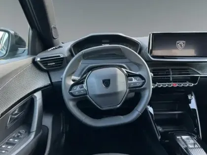 Photo 11 Peugeot 2008  e- 136ch Allure