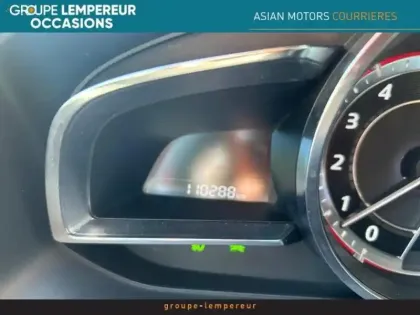 Photo 13 Mazda Mazda3 Mazda 3 2.0 SKYACTIV-G 120 Sélection