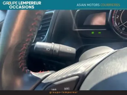 Photo 14 Mazda Mazda3 Mazda 3 2.0 SKYACTIV-G 120 Sélection