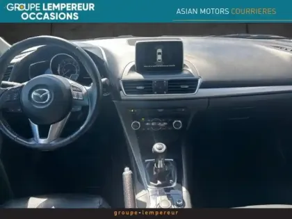 Photo 10 Mazda Mazda3 Mazda 3 2.0 SKYACTIV-G 120 Sélection