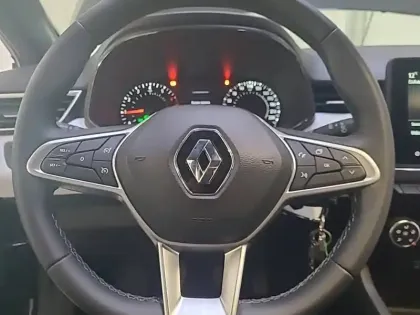 Photo 8 Renault Clio  TCe 90 - 21