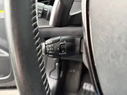 Photo 18 Peugeot 2008 Gén. II Ph1 NG Allure Pack 5