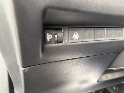 Photo 17 Peugeot 2008 Gén. II Ph1 NG Allure Pack 5