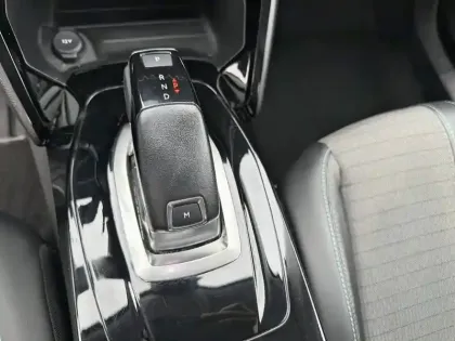 Photo 13 Peugeot 2008 Gén. II Ph1 NG Allure Pack 5