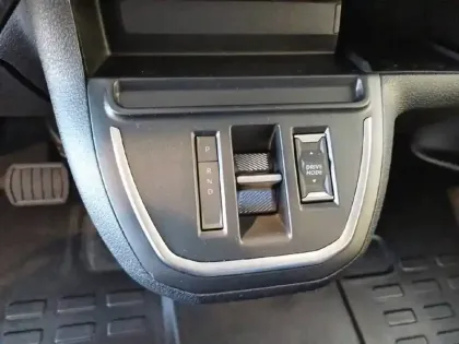 Photo 13 Peugeot Expert  CA FIXE M DIESEL 180 CH AUTOMATIQUE