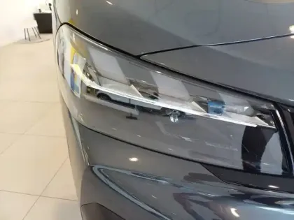 Photo 15 Peugeot Expert  CA FIXE M DIESEL 180 CH AUTOMATIQUE