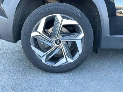 Photo 12 Hyundai Tucson  1.6 T-GDI 215 Hybrid BVA6