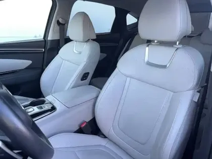 Photo 8 Hyundai Tucson  1.6 T-GDI 215 Hybrid BVA6