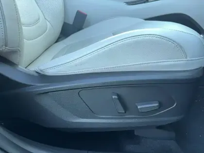 Photo 46 Hyundai Tucson  1.6 T-GDI 215 Hybrid BVA6