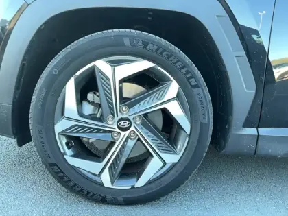 Photo 16 Hyundai Tucson  1.6 T-GDI 215 Hybrid BVA6