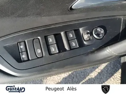 Photo 33 Peugeot 308  PHEV 180 e-EAT8