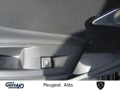 Photo 77 Peugeot 308  PHEV 180 e-EAT8