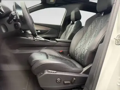 Photo 10 Peugeot 3008  Hybrid4 300 e-EAT8