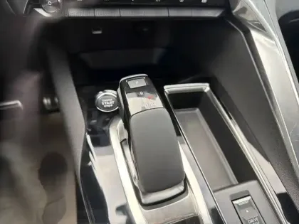 Photo 13 Peugeot 3008  Hybrid4 300 e-EAT8