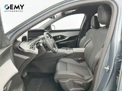 Photo 8 Peugeot 3008  Hybrid 136 e-DCS6