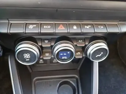 Photo 26 Dacia Duster  TCe 150 FAP 4x2 EDC